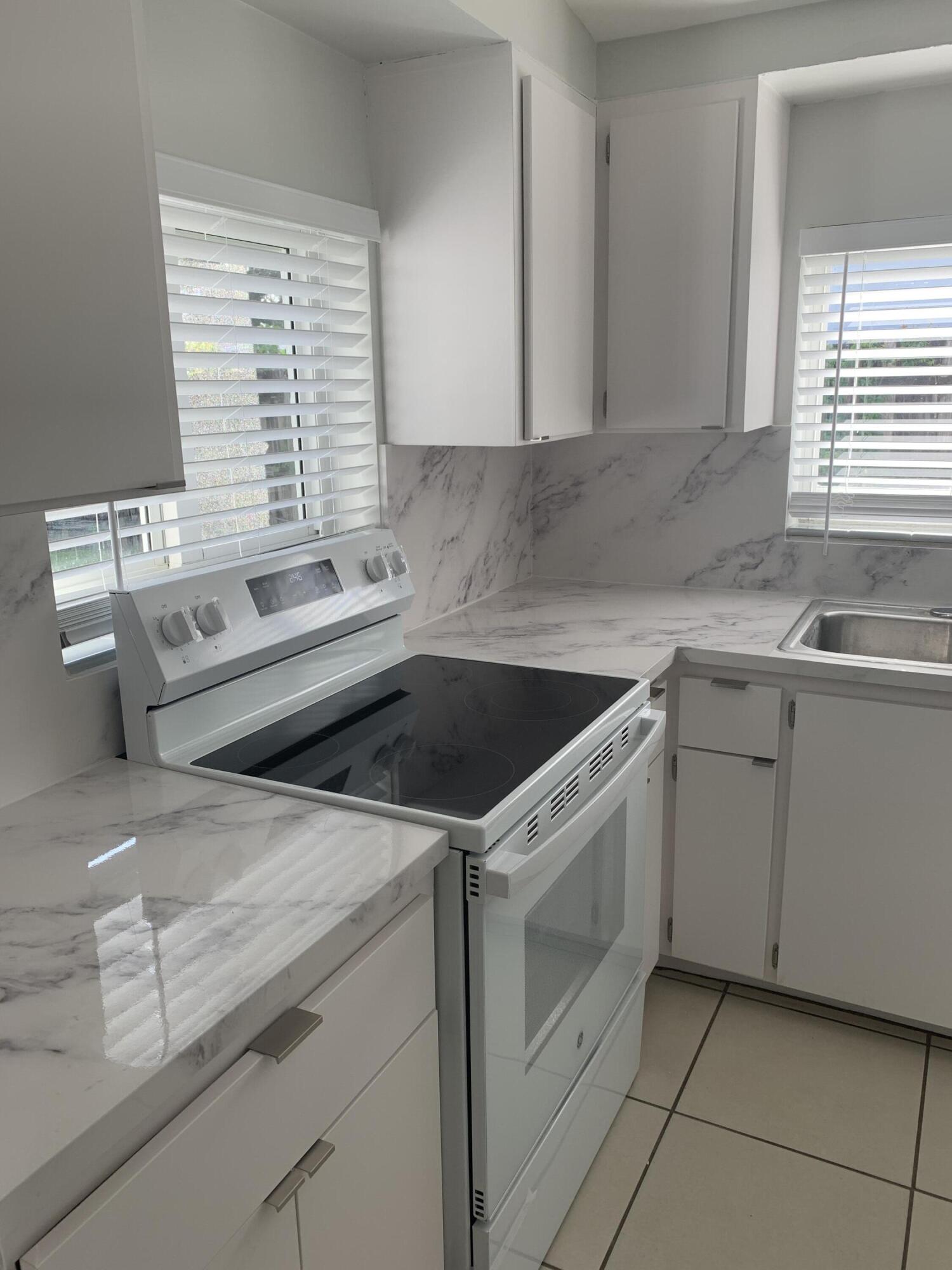 PEARL ESTATES - Residential Lease