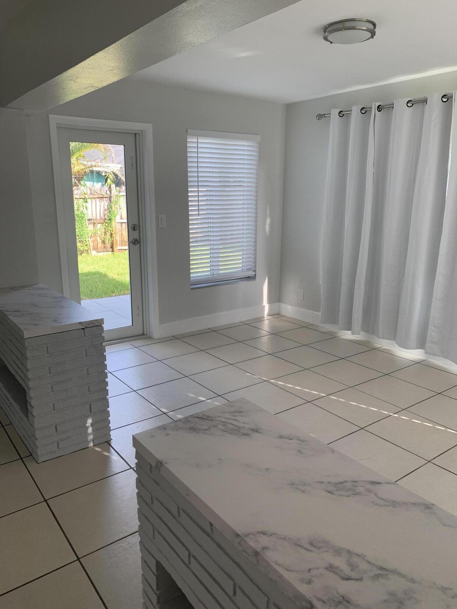 PEARL ESTATES - Residential Lease