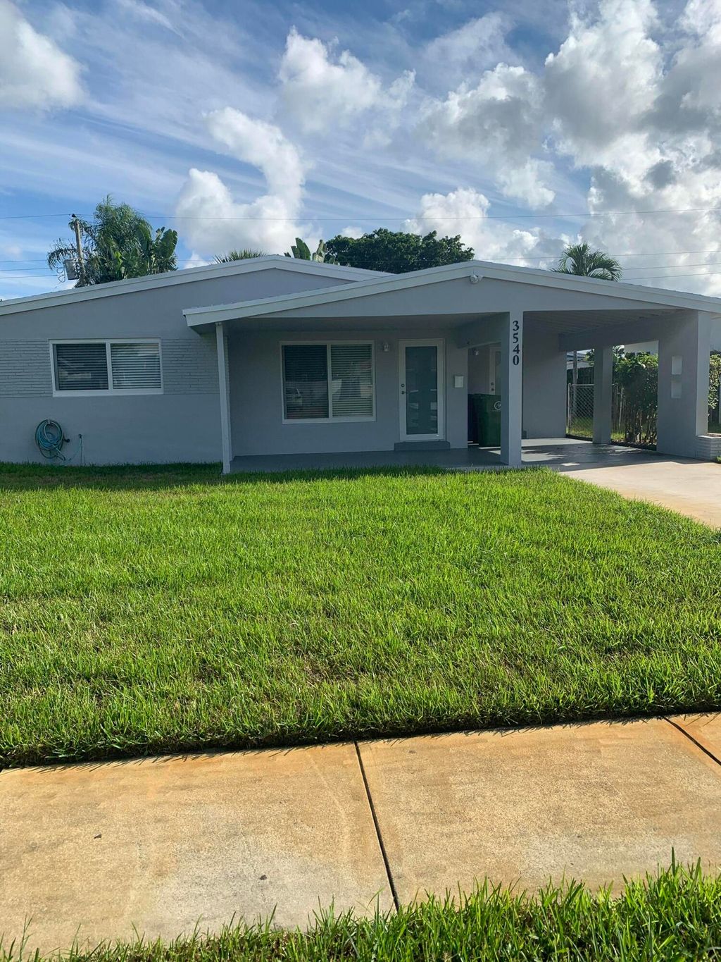 Photo of 3540 SW 14th Street, Fort Lauderdale, FL 33312 (MLS # B26017321)