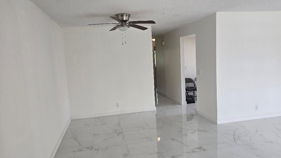 The Dells 64-40 B - Residential Lease