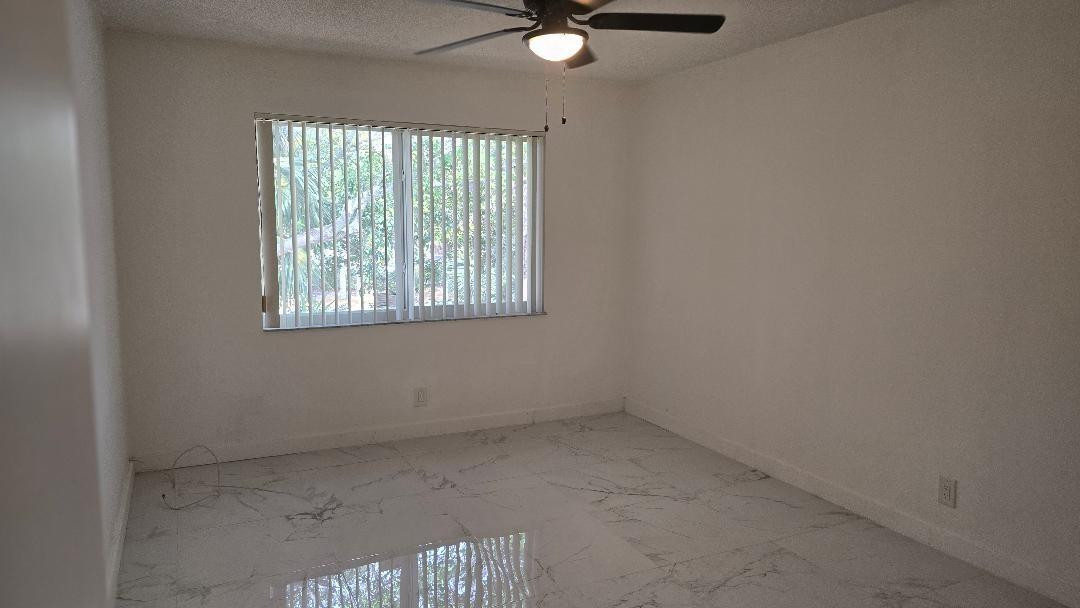 The Dells 64-40 B - Residential Lease