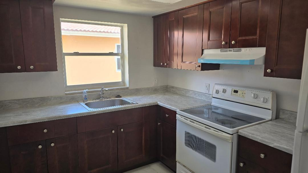 The Dells 64-40 B - Residential Lease