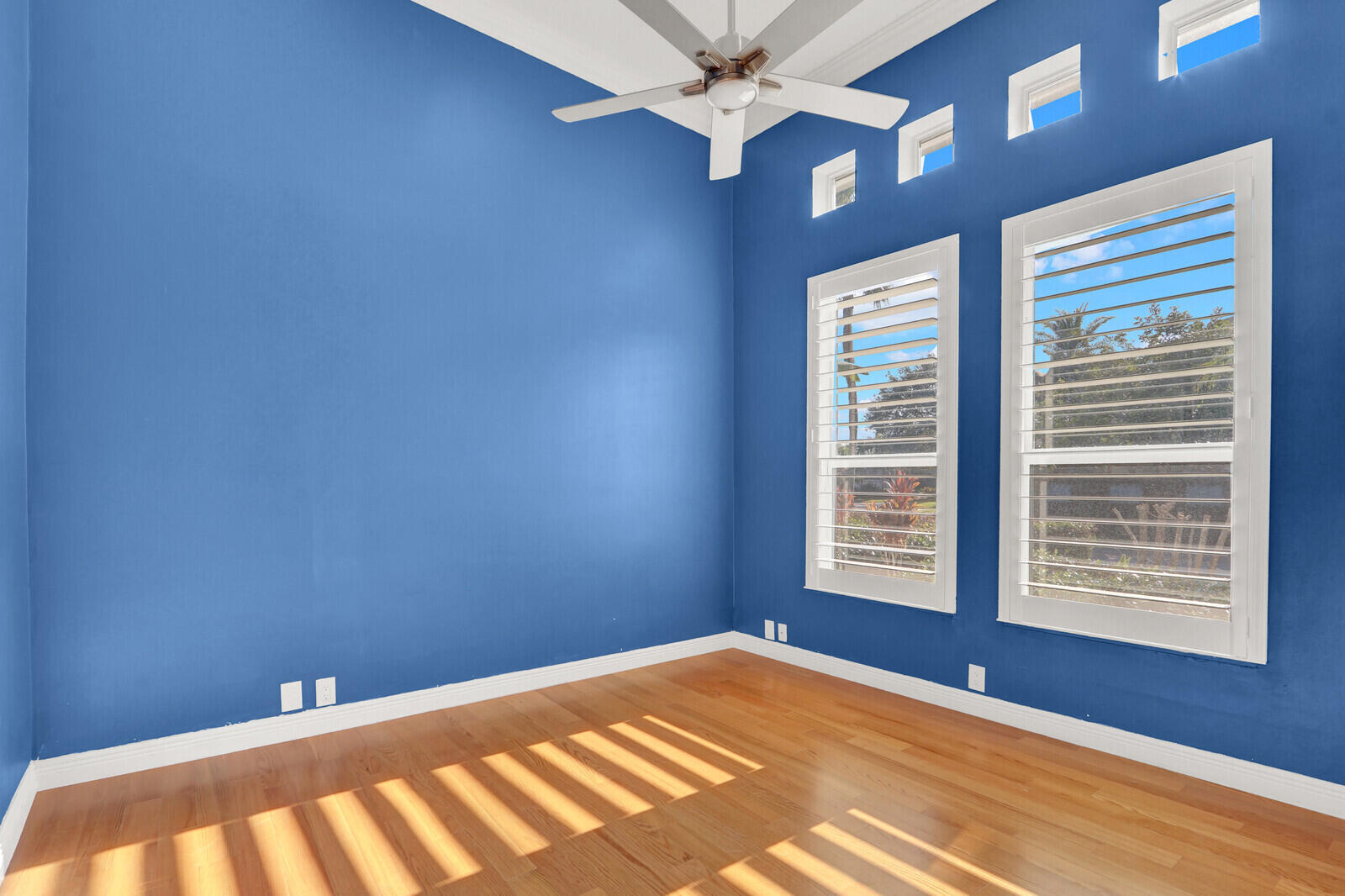 ISLAND - Residential