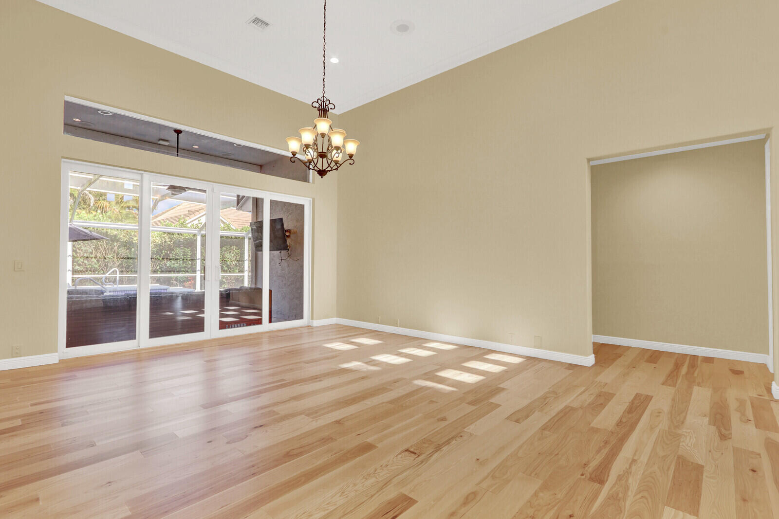 ISLAND - Residential