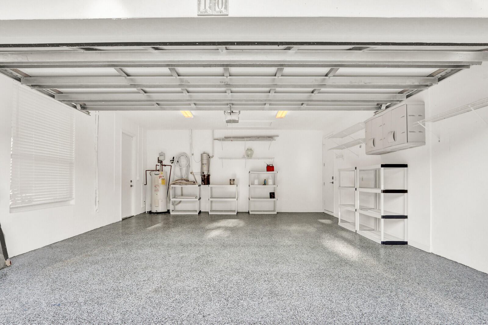 ISLAND - Residential