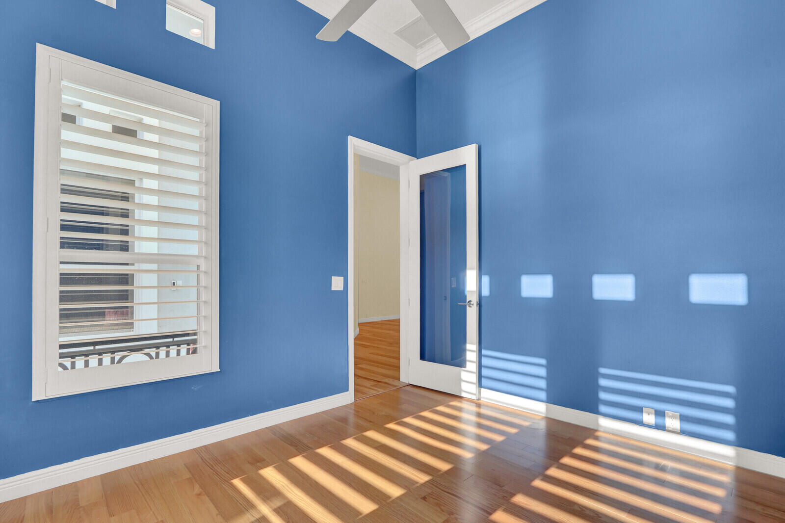 ISLAND - Residential