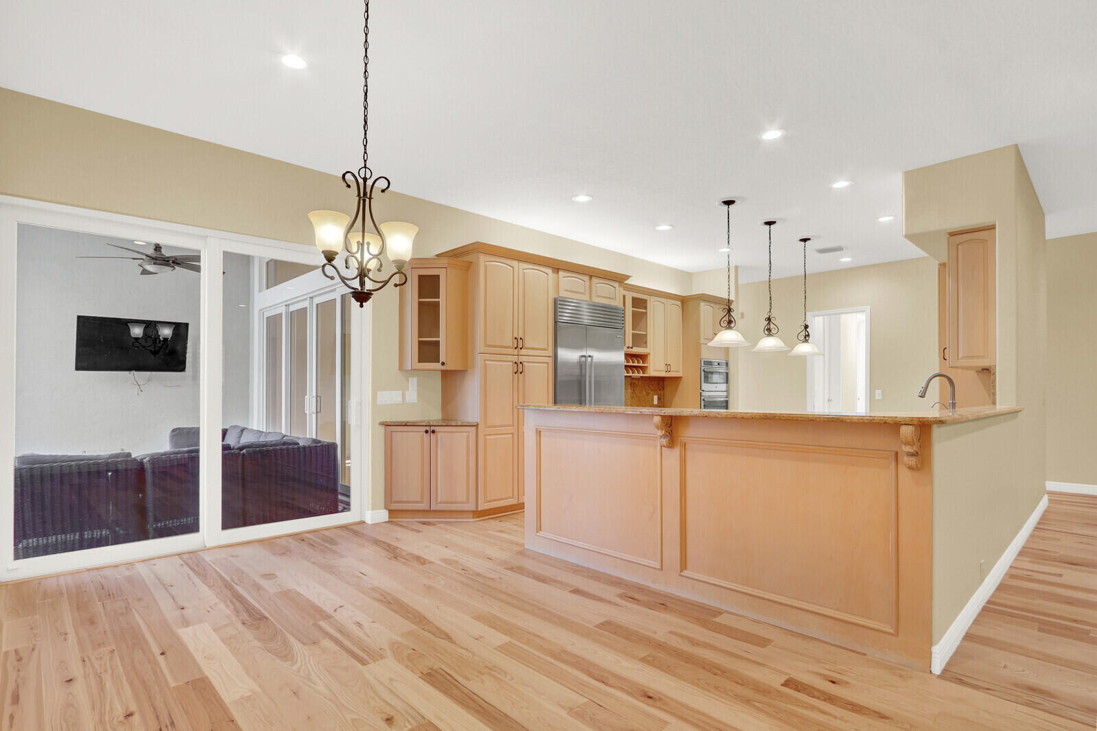 ISLAND - Residential