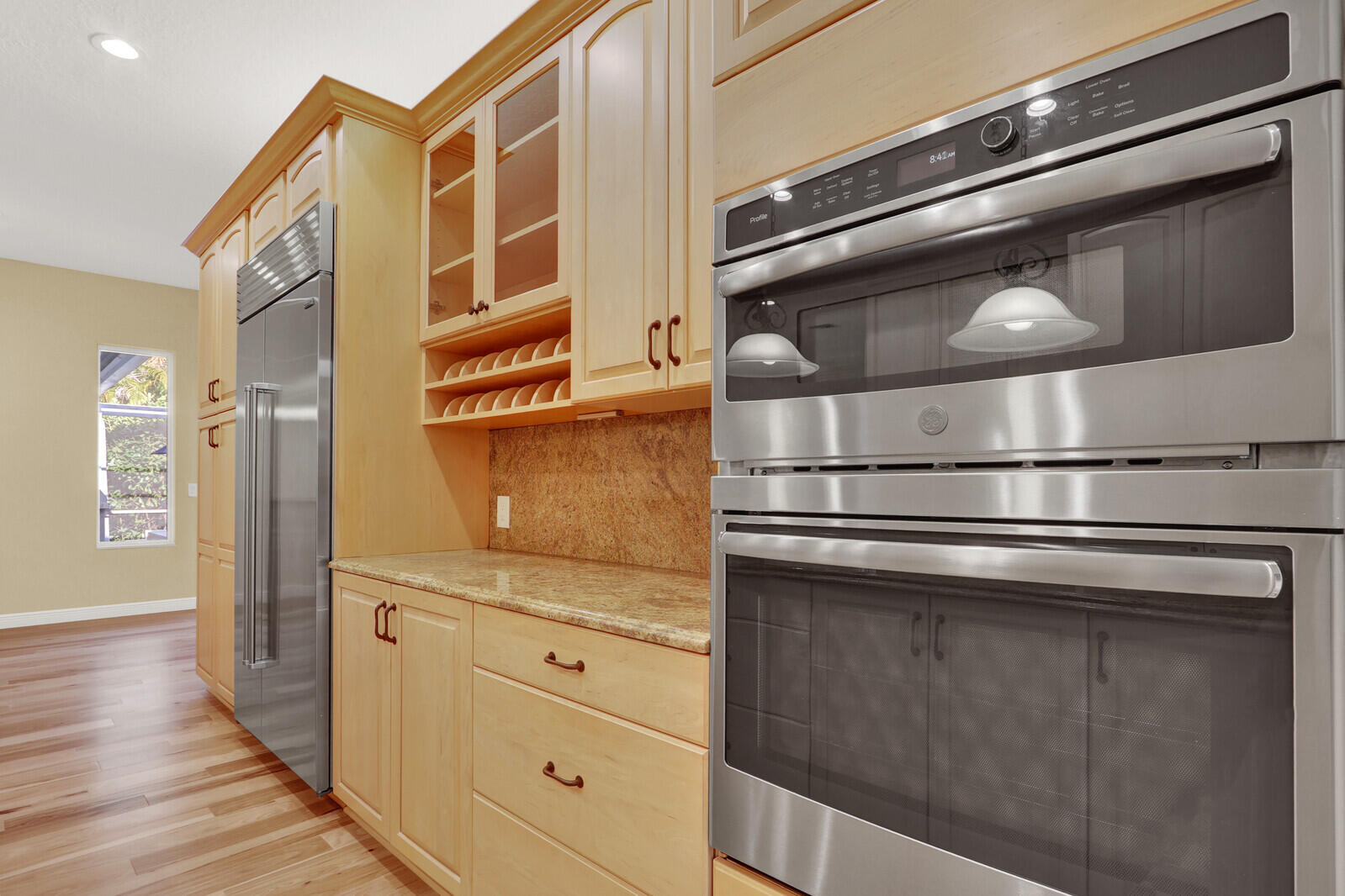 ISLAND - Residential