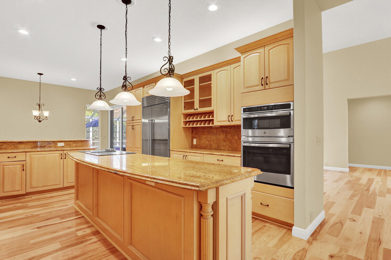 ISLAND - Residential