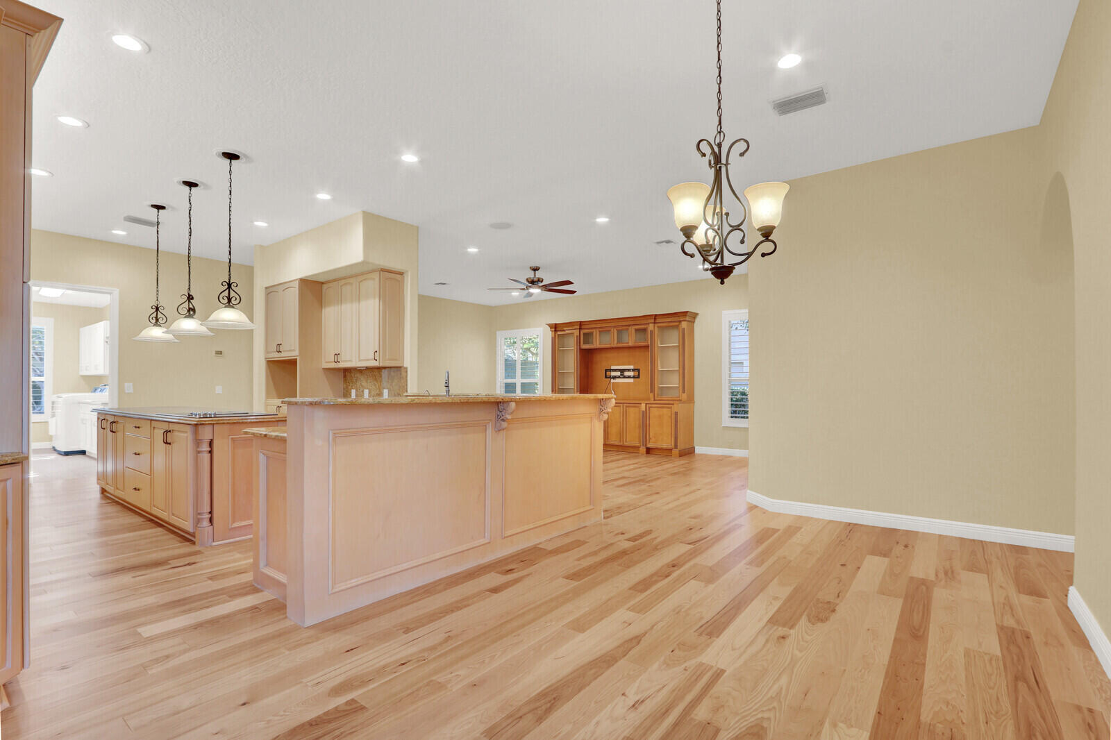 ISLAND - Residential