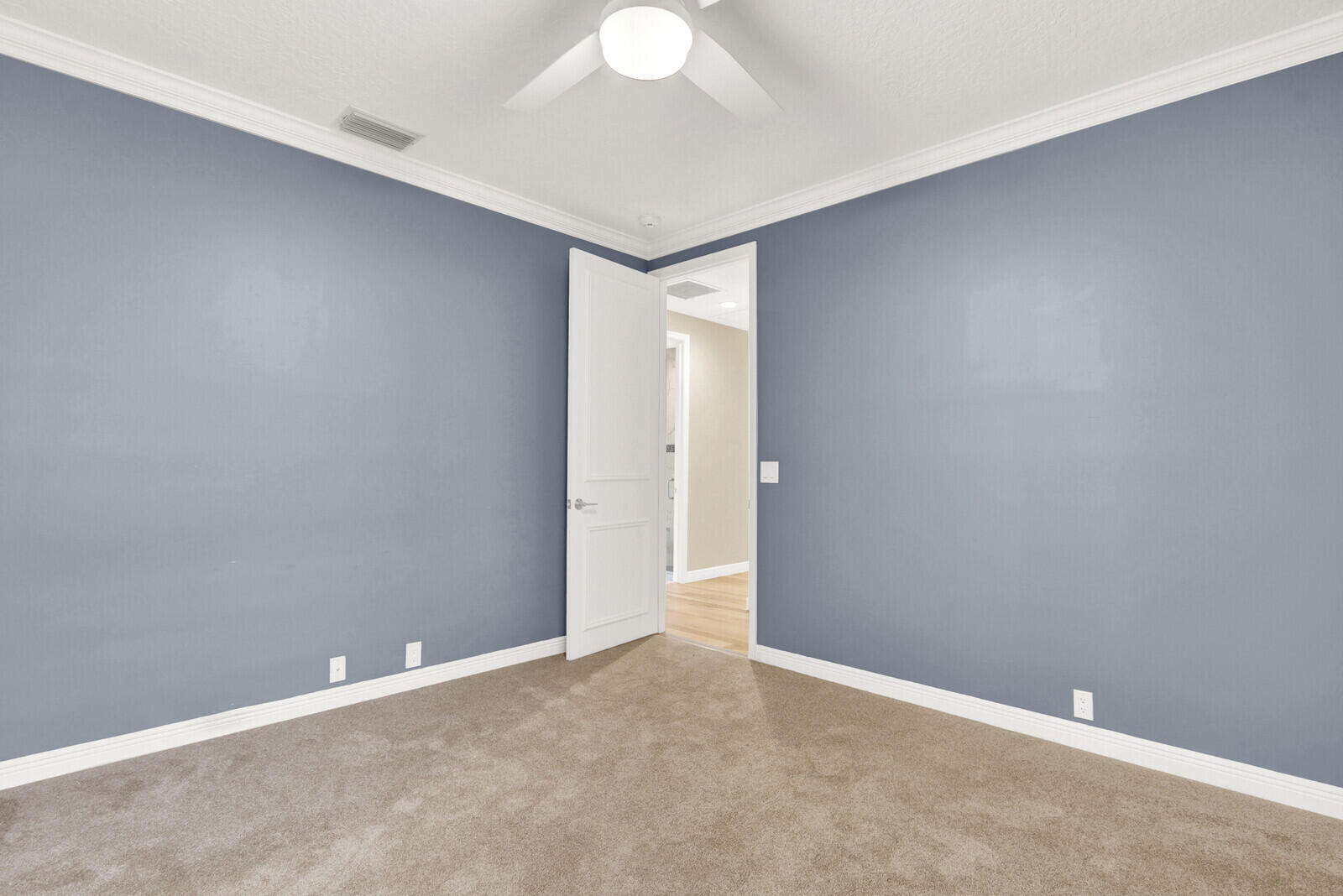 ISLAND - Residential