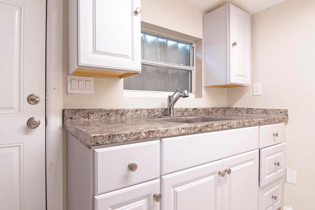 Photo of 1219 S 10th Street, Fort Pierce, FL 34950 (MLS # R10903054)