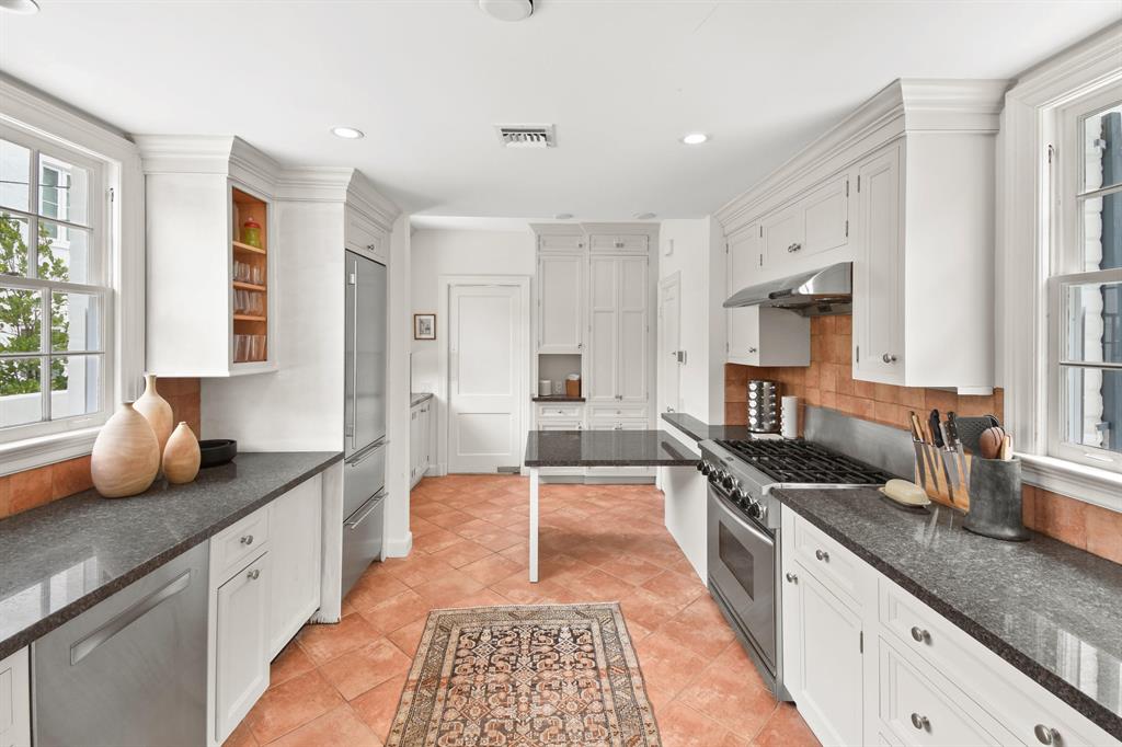 ROYAL PARK - Residential