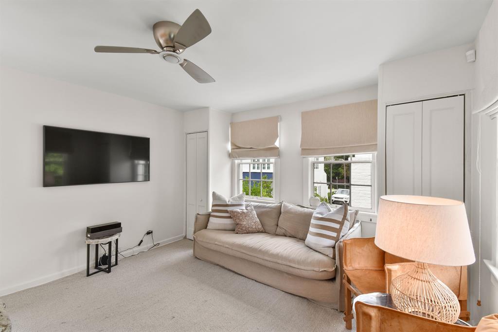 ROYAL PARK - Residential