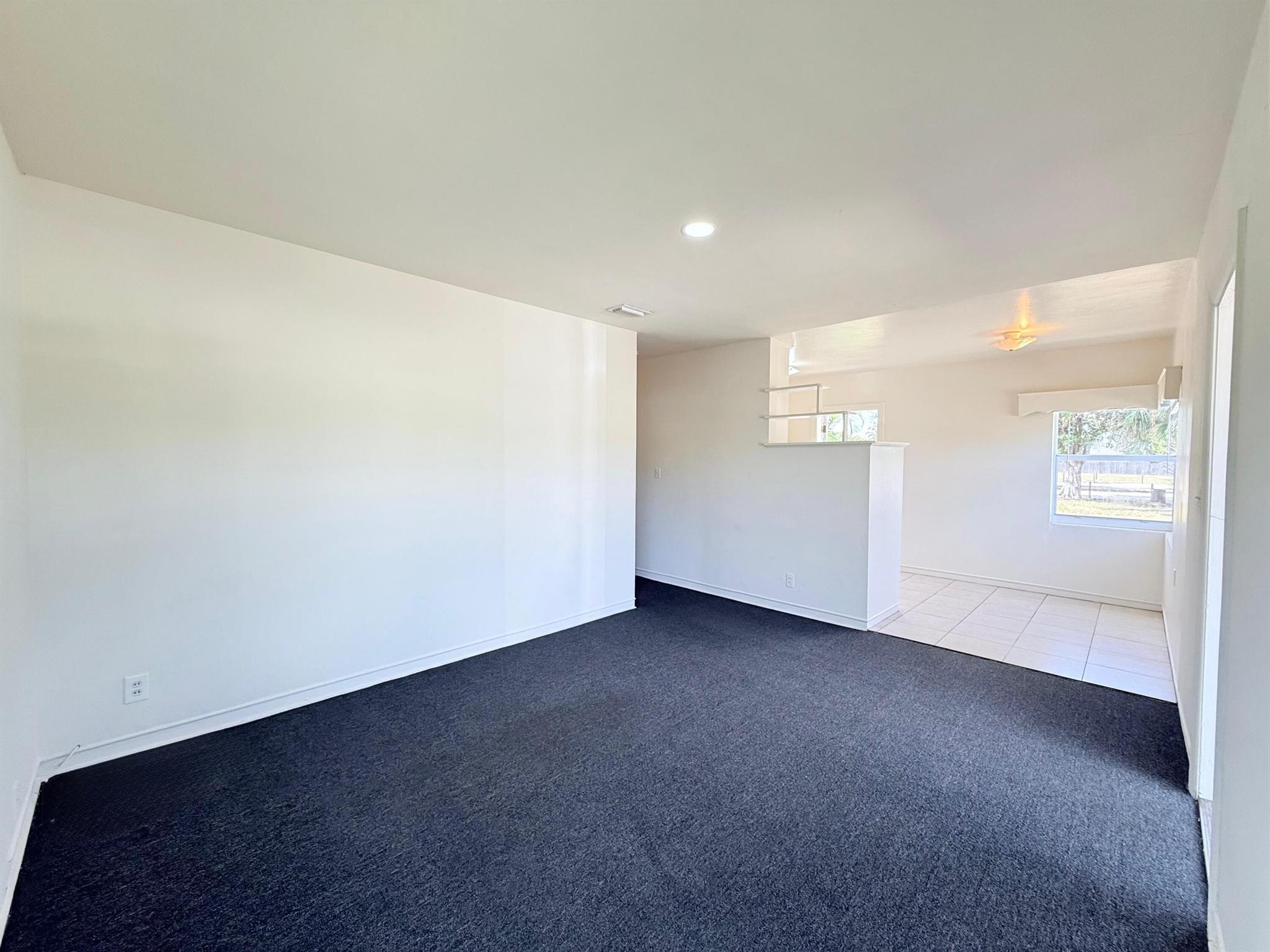 NORTH PALM BCH 3 - Residential Lease