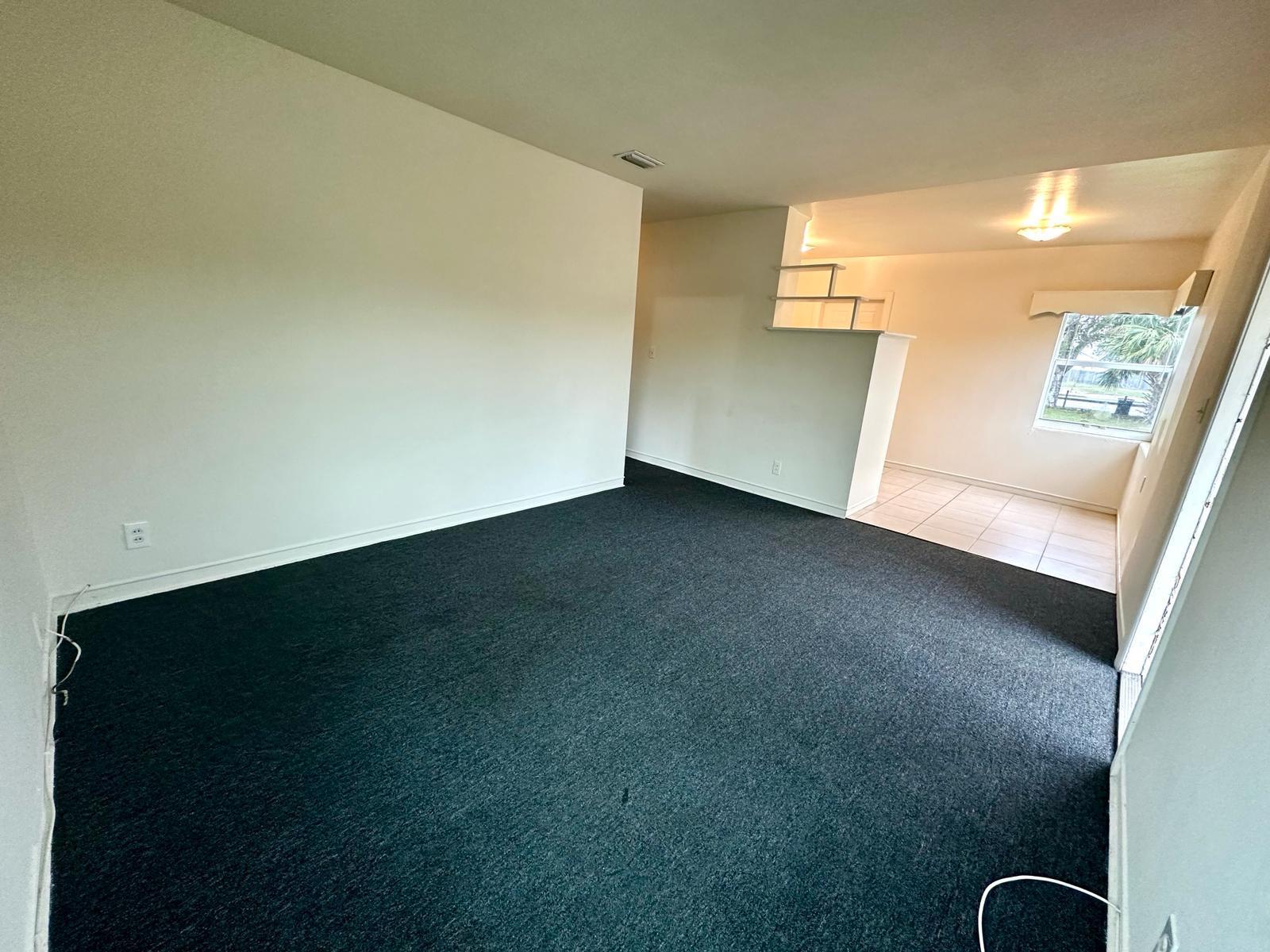 NORTH PALM BCH 3 - Residential Lease