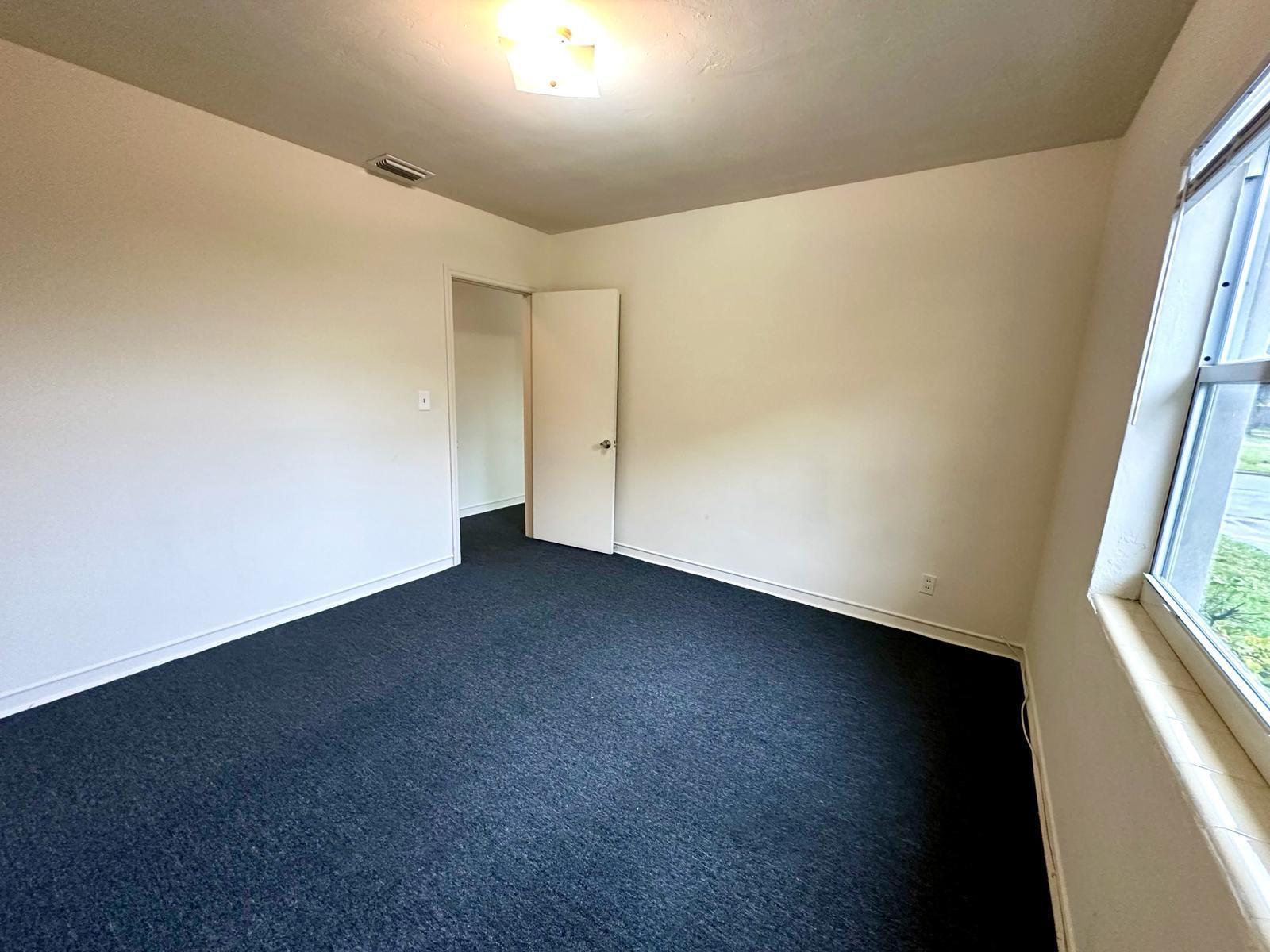 NORTH PALM BCH 3 - Residential Lease