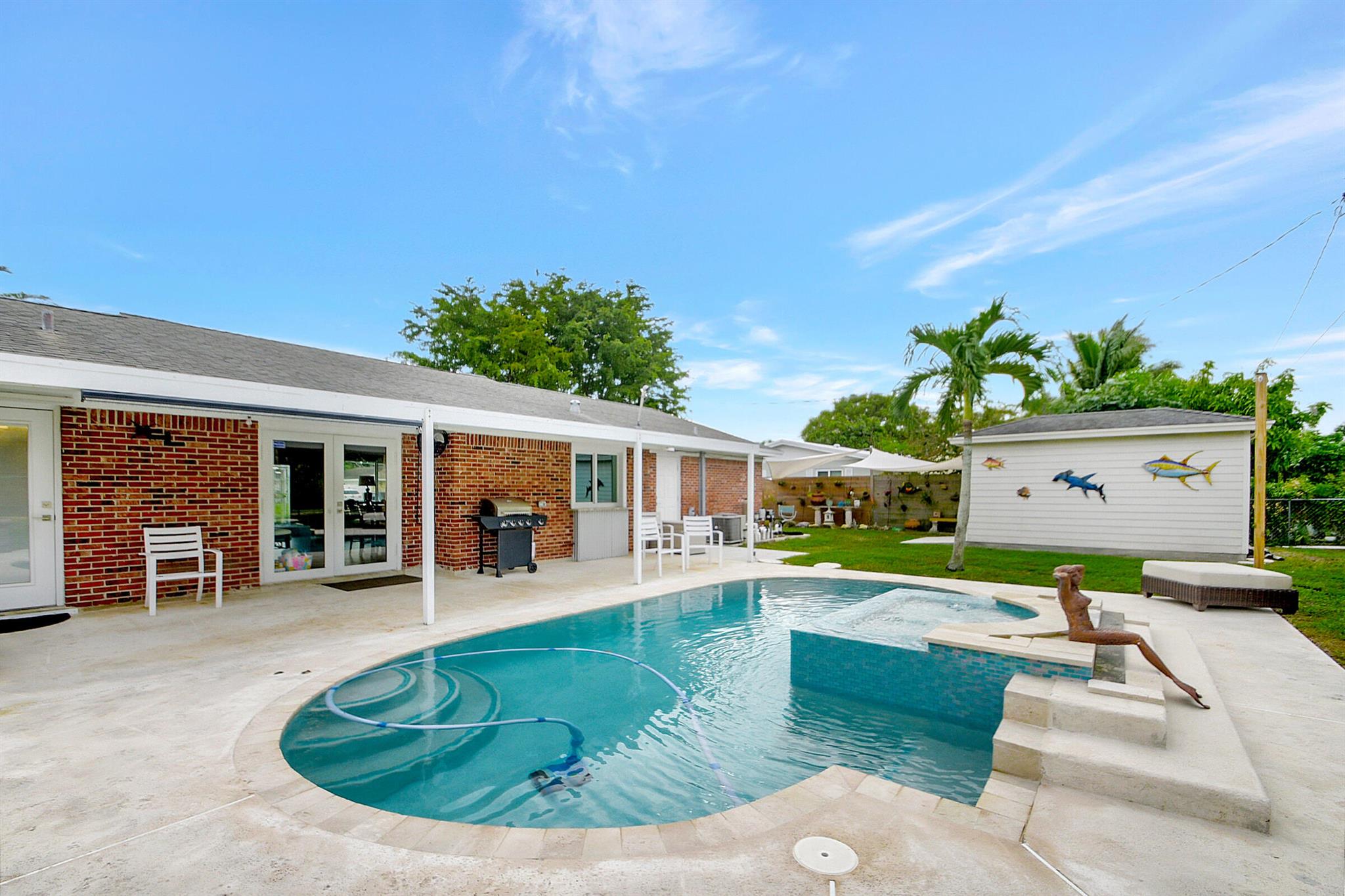 PALM BEACH NATL GOLF AND COUNTRY CLUB ESTATES 1 - Residential