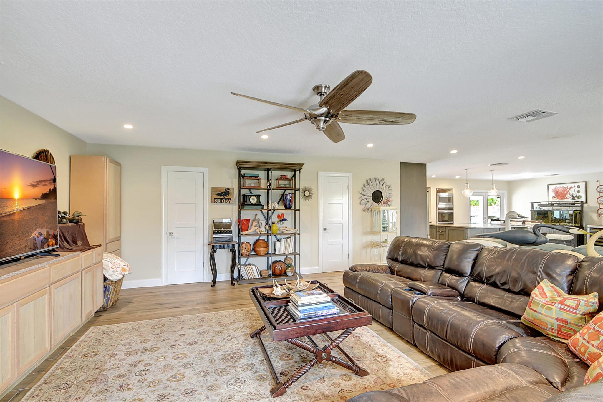 PALM BEACH NATL GOLF AND COUNTRY CLUB ESTATES 1 - Residential