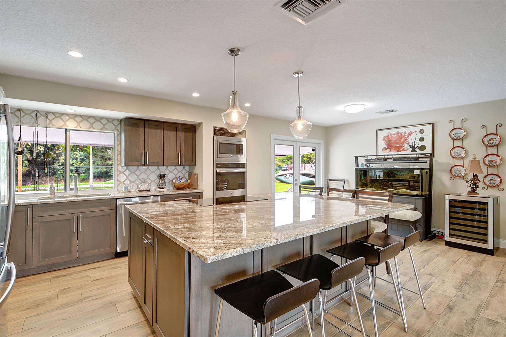 PALM BEACH NATL GOLF AND COUNTRY CLUB ESTATES 1 - Residential