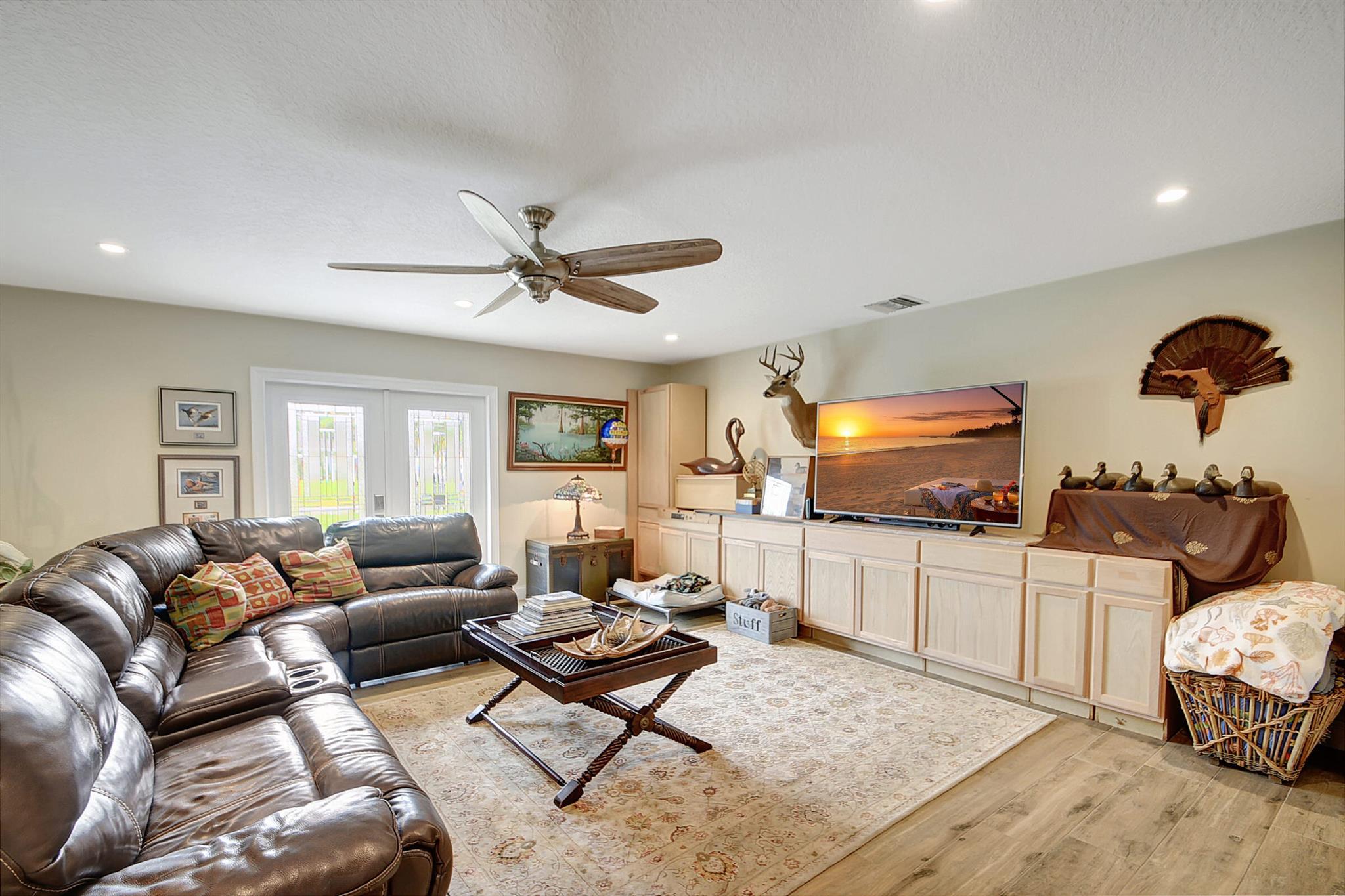 PALM BEACH NATL GOLF AND COUNTRY CLUB ESTATES 1 - Residential