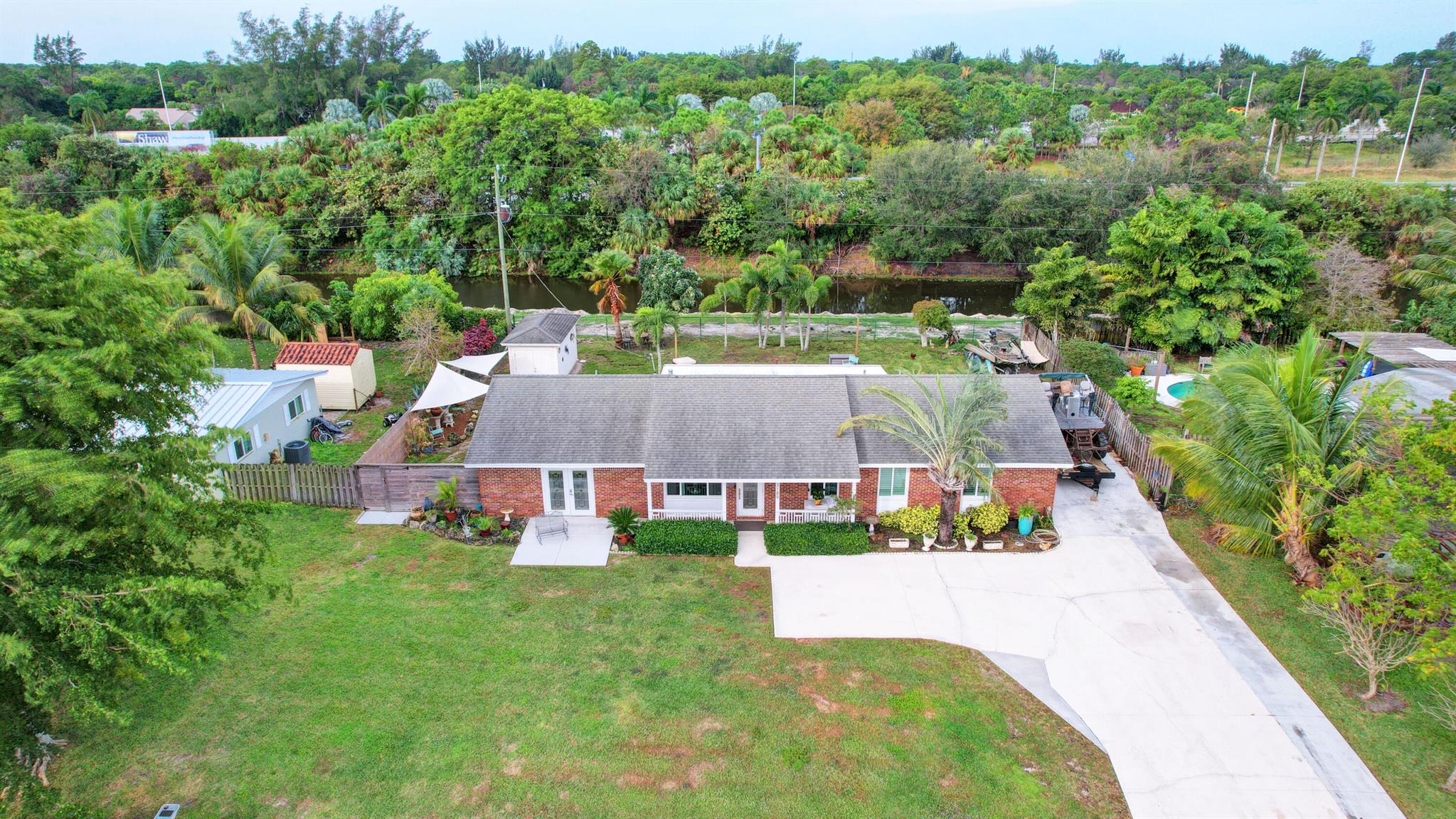 PALM BEACH NATL GOLF AND COUNTRY CLUB ESTATES 1 - Residential