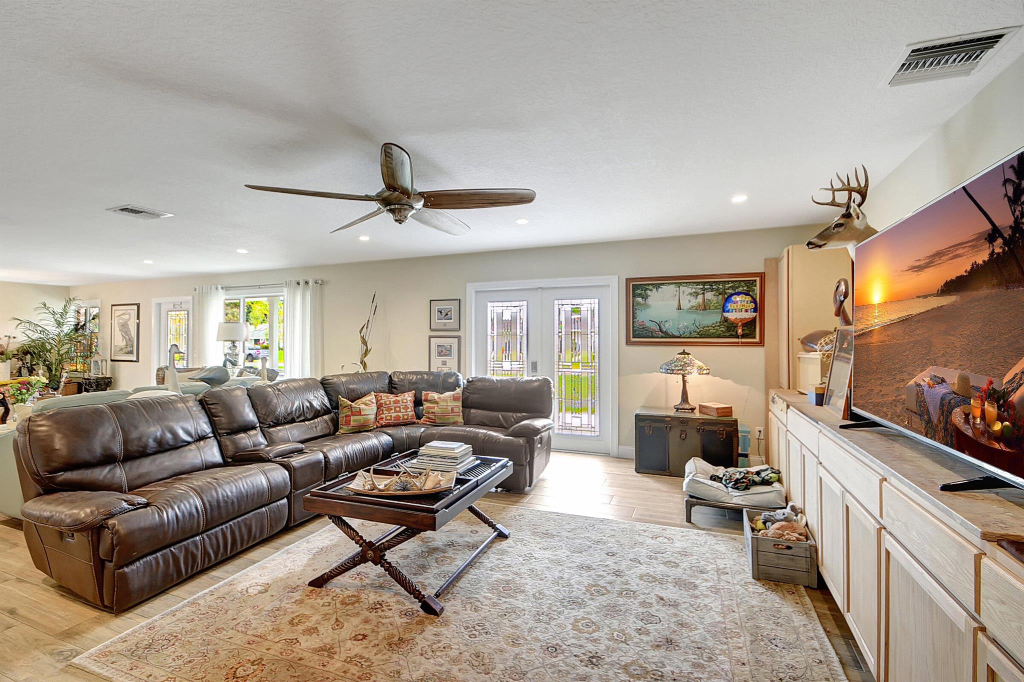 PALM BEACH NATL GOLF AND COUNTRY CLUB ESTATES 1 - Residential