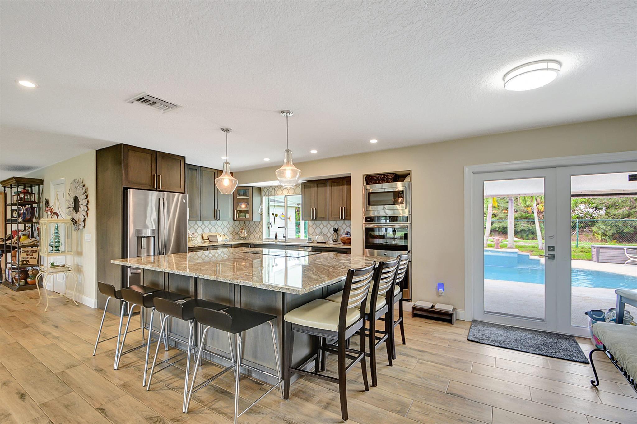 PALM BEACH NATL GOLF AND COUNTRY CLUB ESTATES 1 - Residential