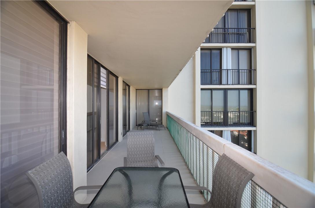 TURNBERRY  TOWERS - Residential Lease