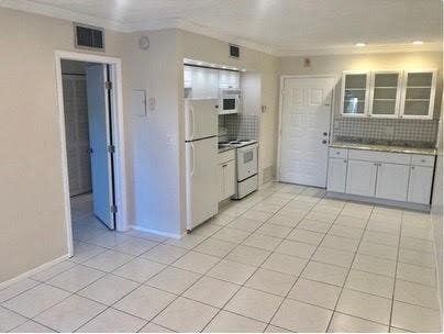 Tiny photo for 2700 Riverside Drive #302-B, Coral Springs, FL 33065 (MLS # F10548300)