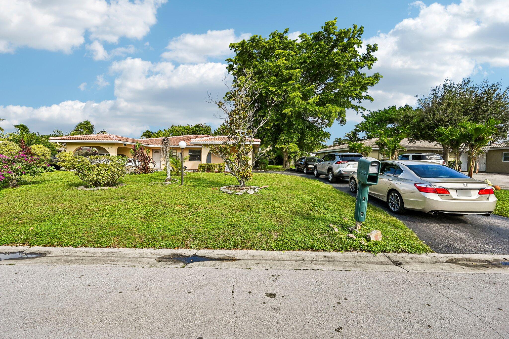 8283 NW 39th Street
