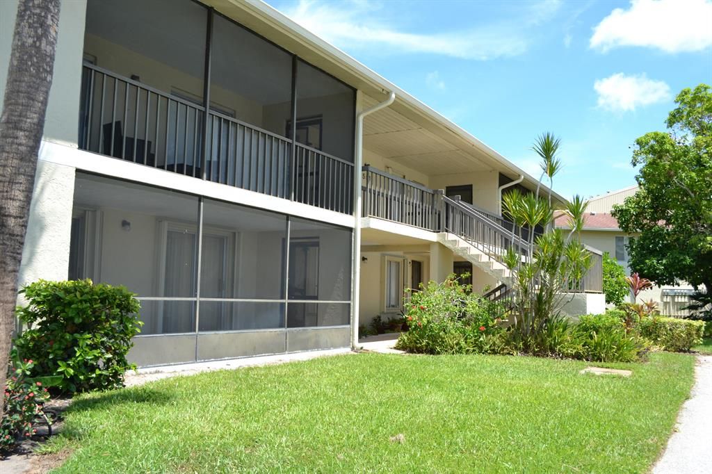 Photo of 6551 Chasewood Drive #C, Jupiter, FL 33458 (MLS # R10829783)