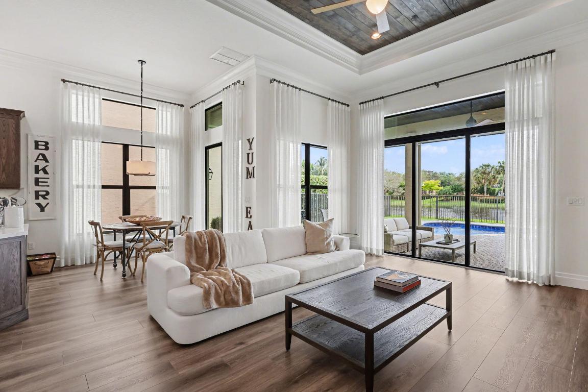 Seven Bridges - Residential