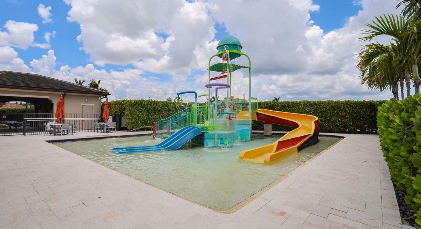 Seven Bridges - Residential