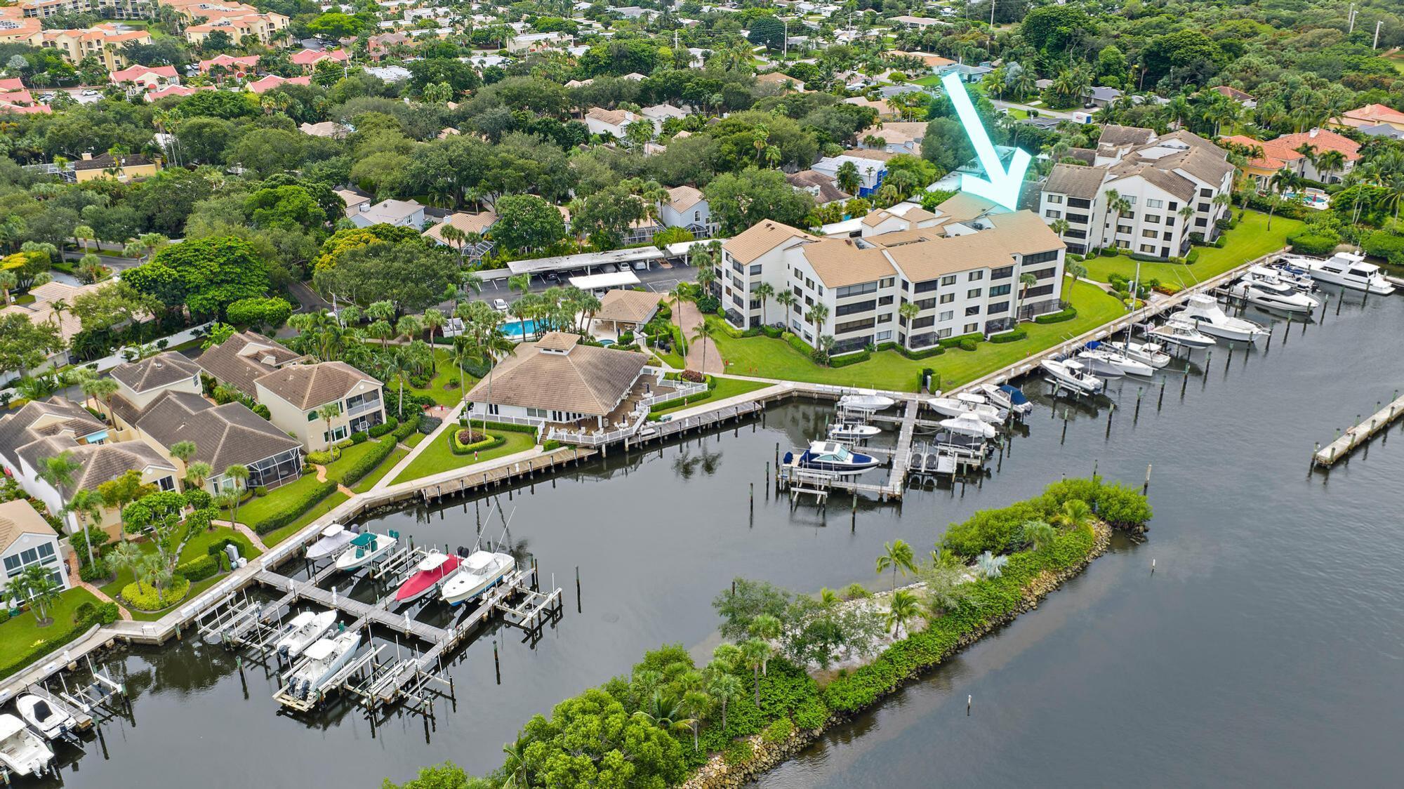 OAK HARBOUR CONDOS - Residential