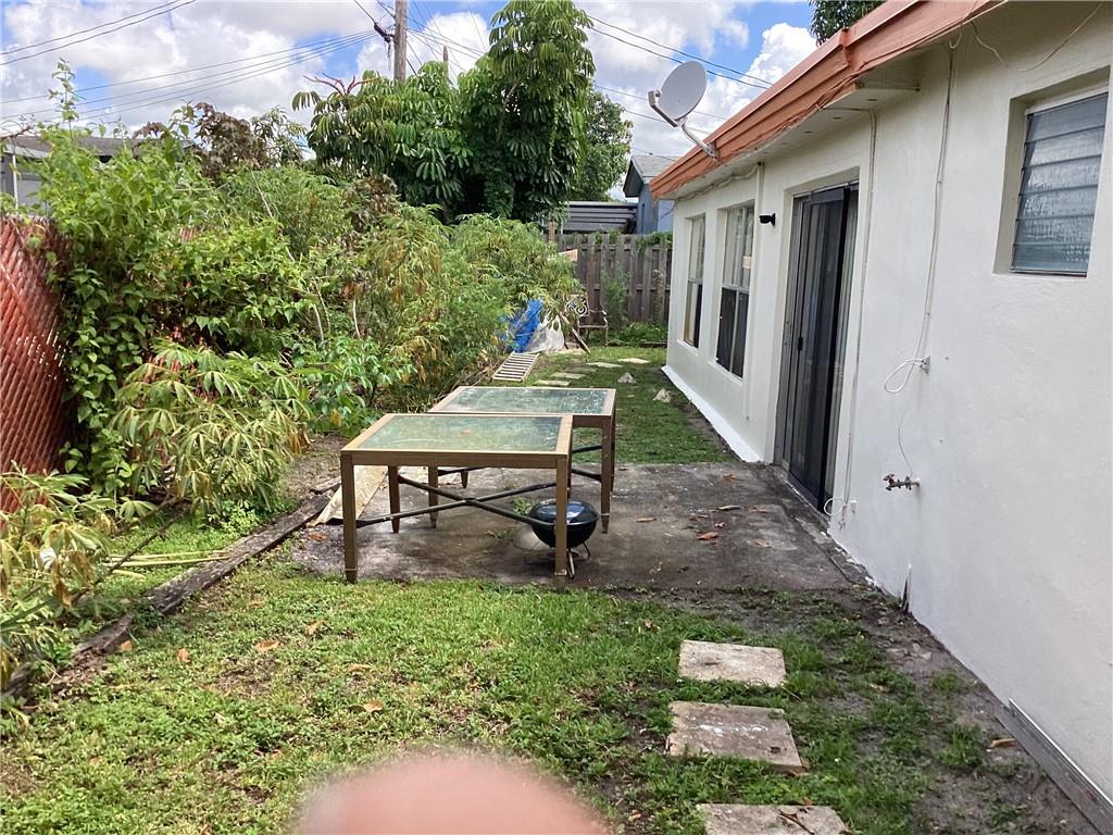 Lauderdale Lakes North Ga - Residential