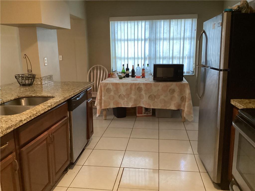 Lauderdale Lakes North Ga - Residential
