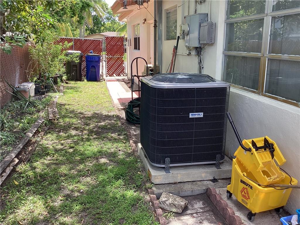 Lauderdale Lakes North Ga - Residential