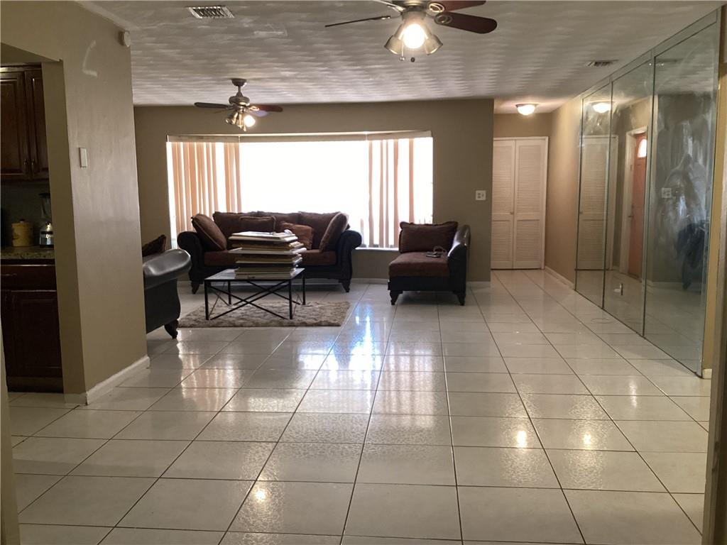 Lauderdale Lakes North Ga - Residential