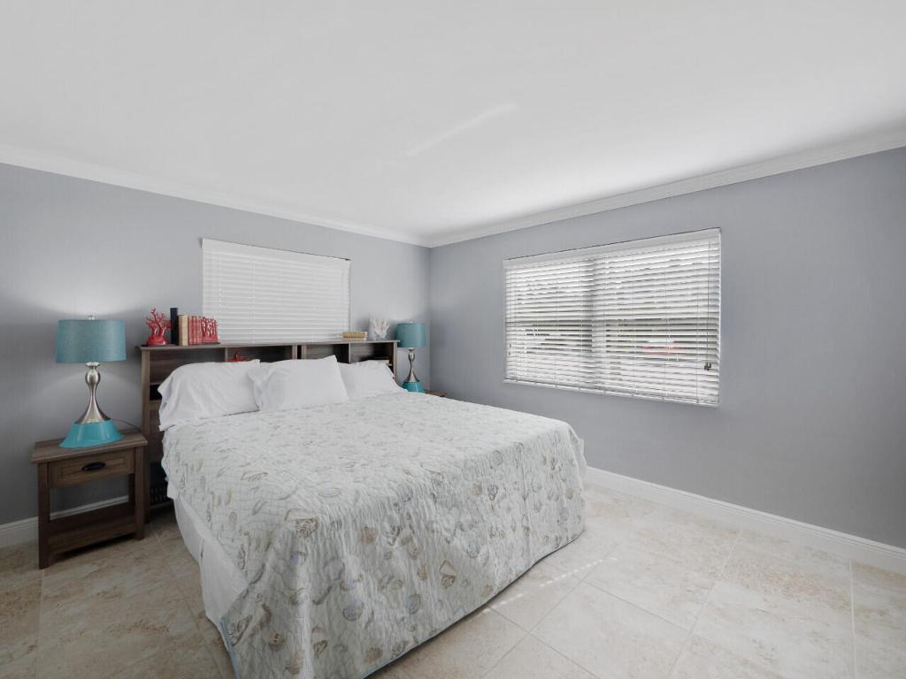 PALM BEACH SHORES - Residential Lease