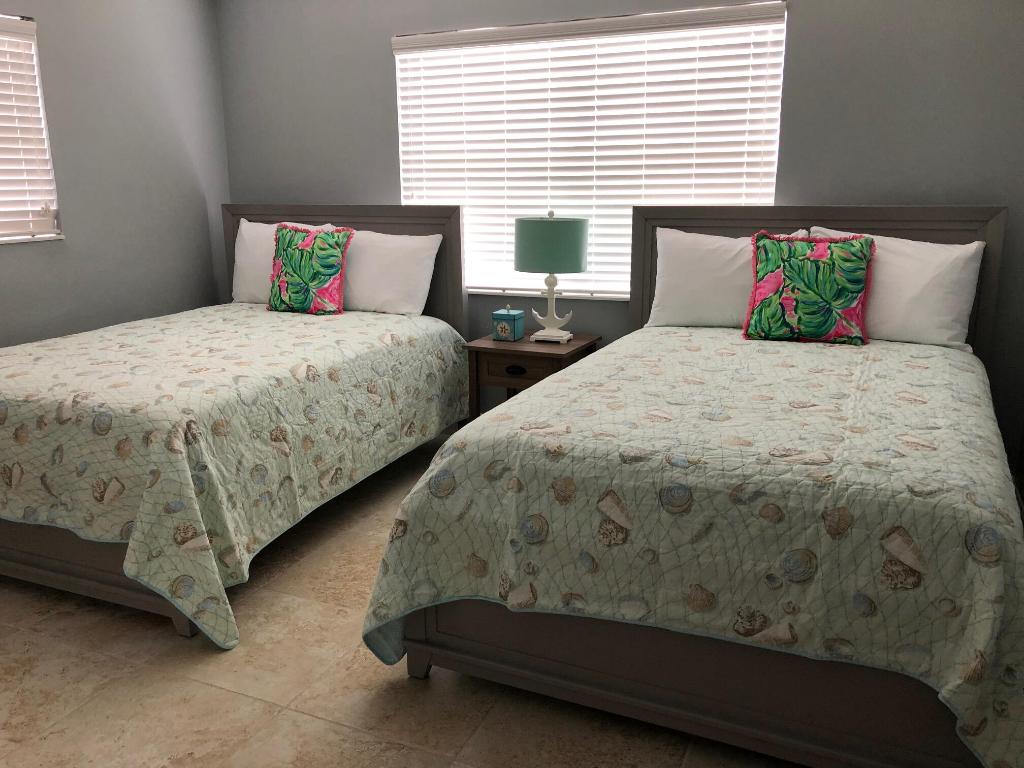 PALM BEACH SHORES - Residential Lease