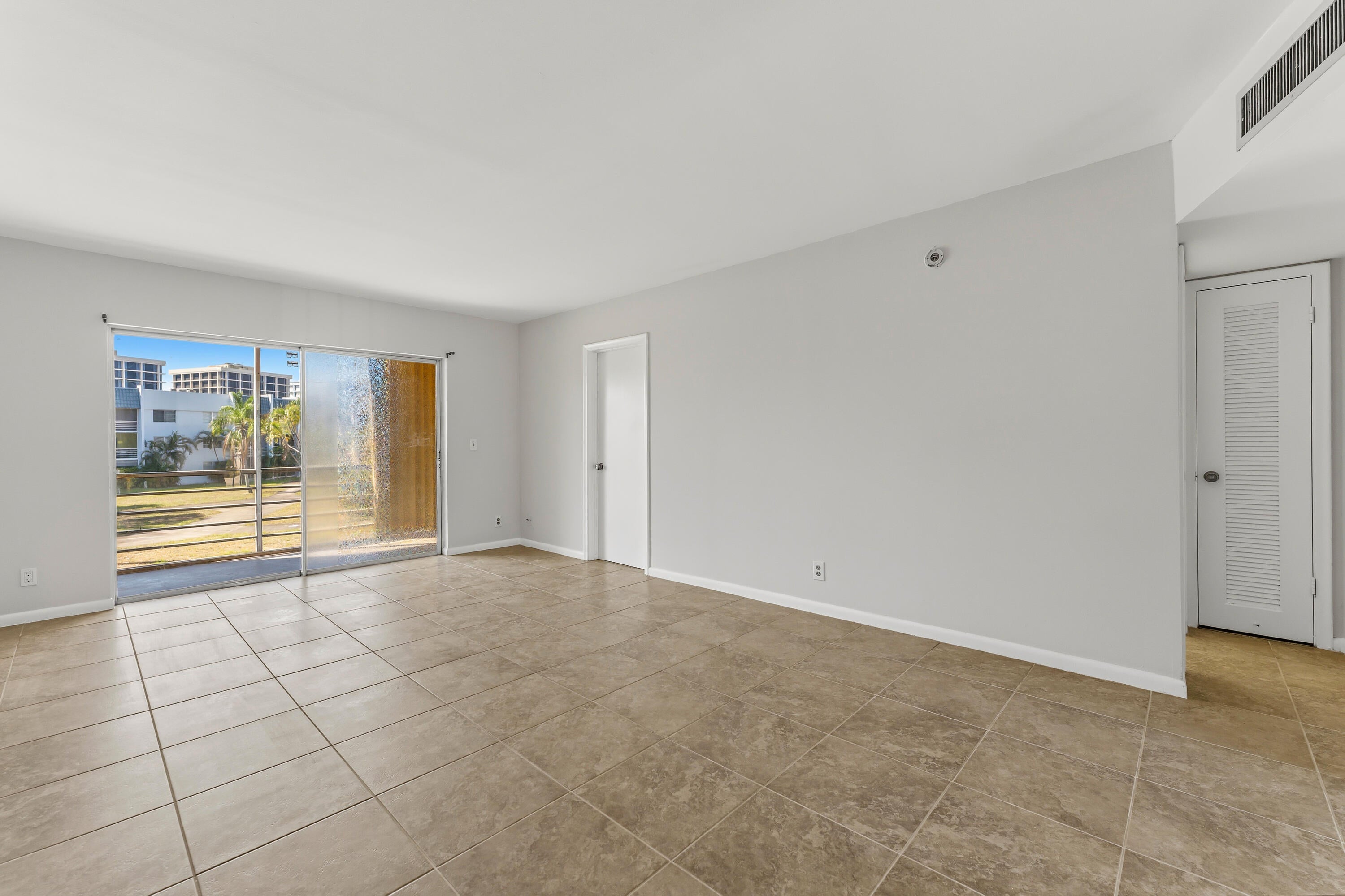 1638 EMBASSY Drive 208
