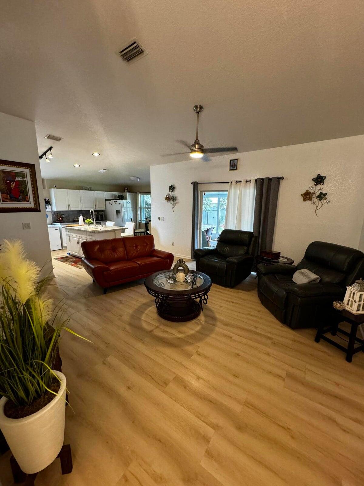 PORT ST LUCIE SECTION 18 - Residential