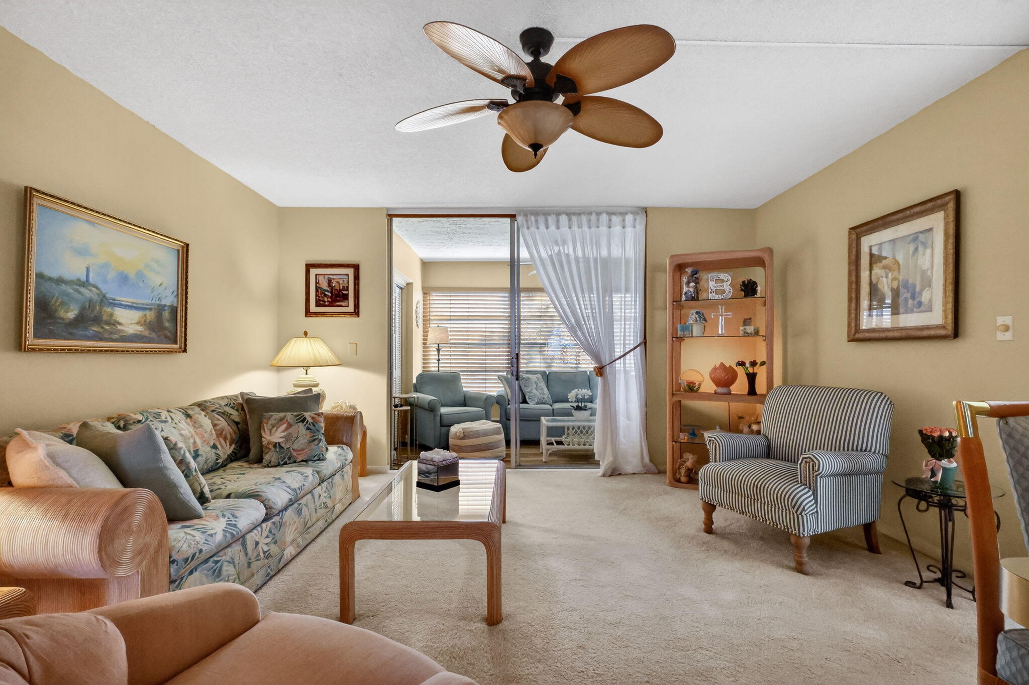 VILLAGES OF ORIOLE ABBEY CONDO - Residential