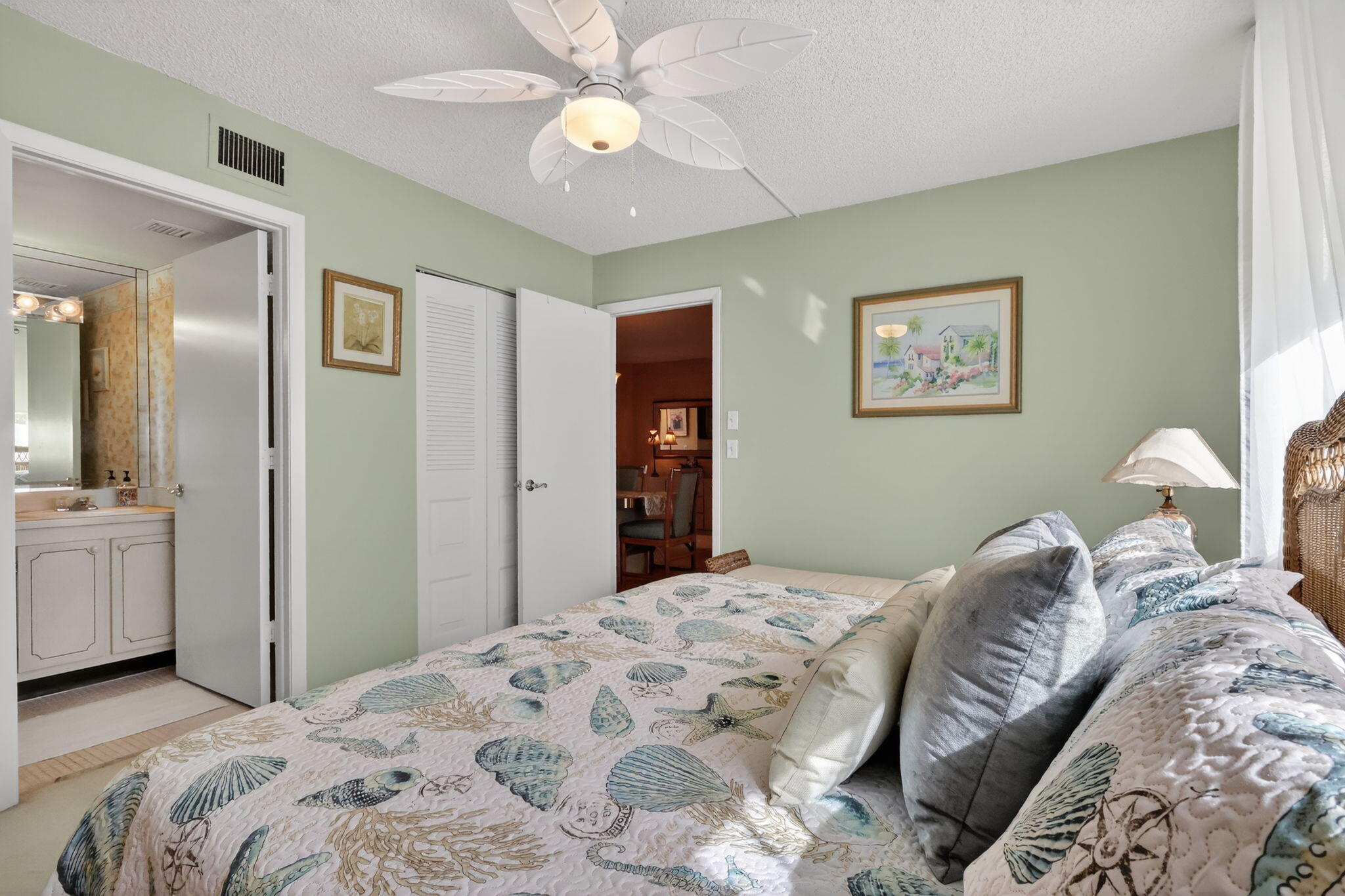 VILLAGES OF ORIOLE ABBEY CONDO - Residential