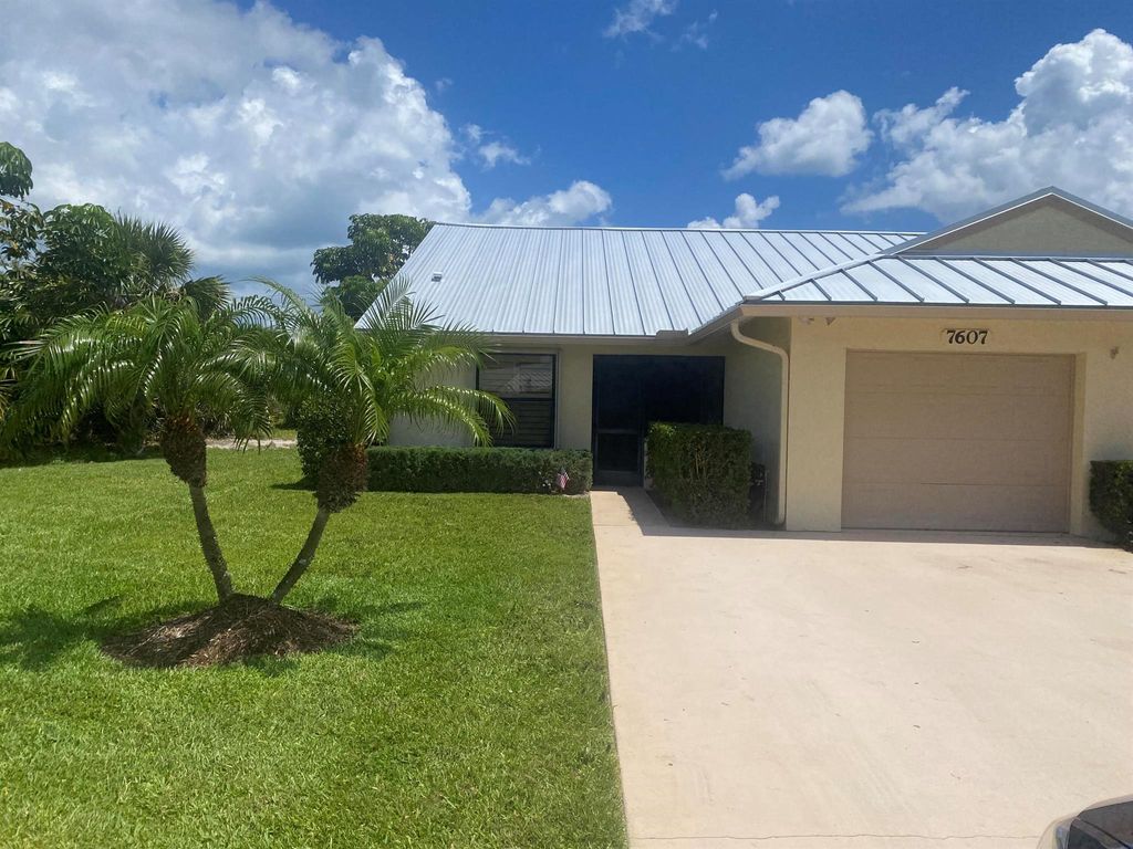 Photo of 7607 SE Sugar Sand Circle, Hobe Sound, FL 33455 (MLS # R10884097)