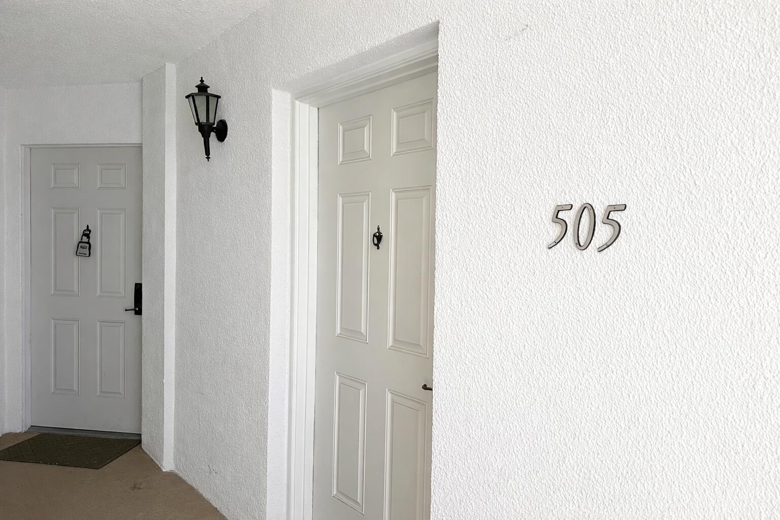 LAKE HARBOUR TOWERS CONDO - Residential Lease