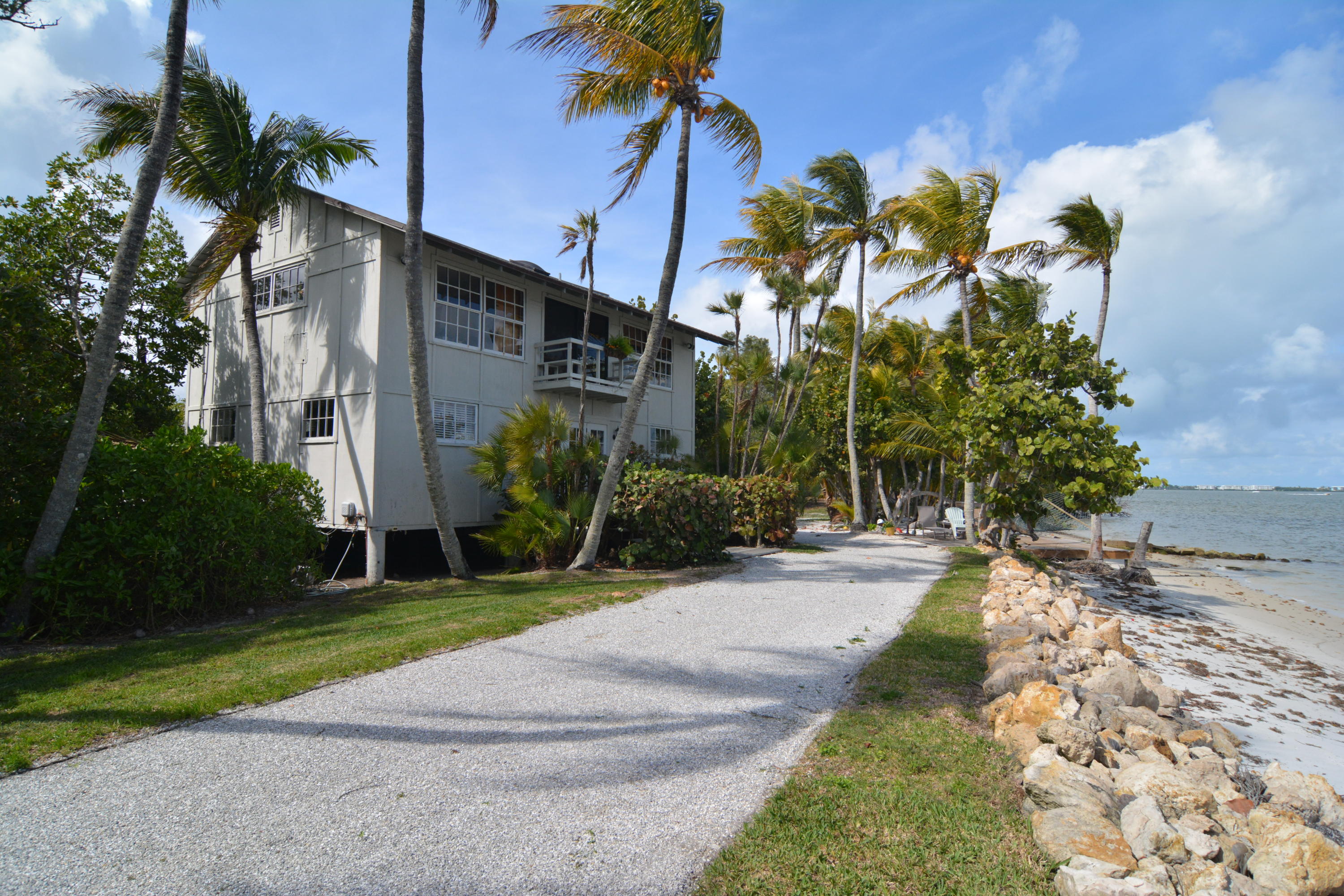 HANSON GRANT - Residential