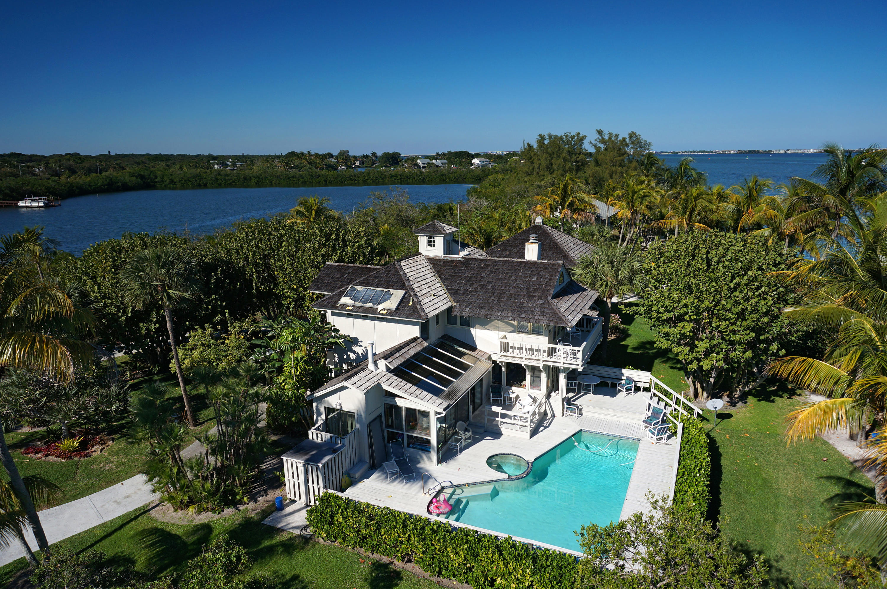 HANSON GRANT - Residential