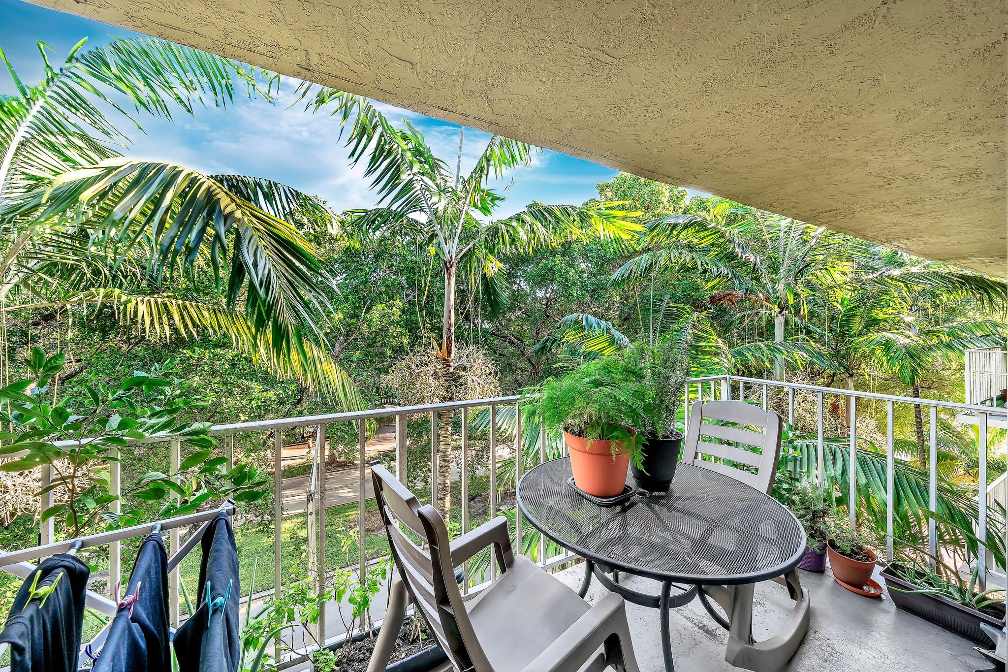 Bayview Palms - Residential